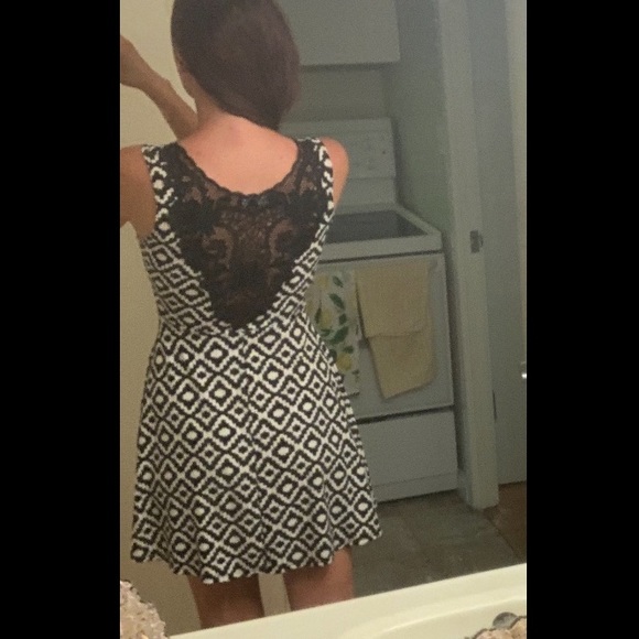 Lace Detail Skater Dress 🖤 - Picture 3 of 3